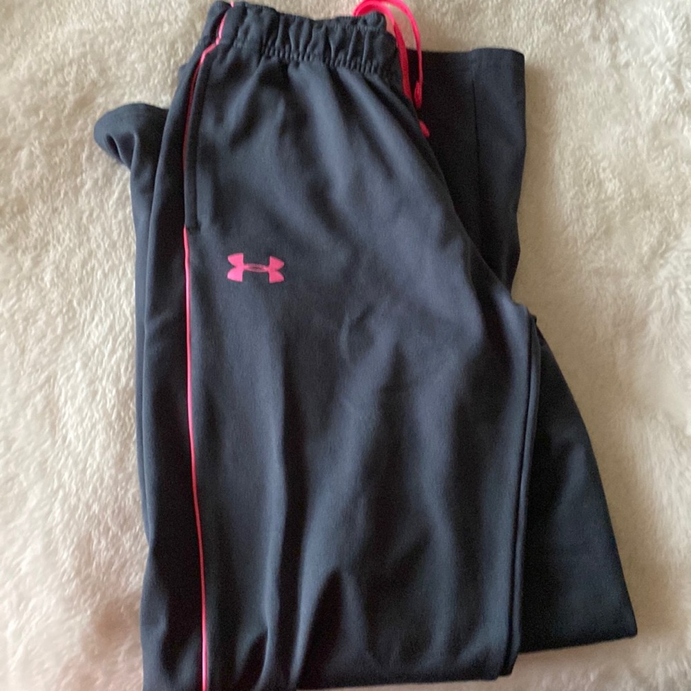 YOUTH LARGE under Armour sweatpants!